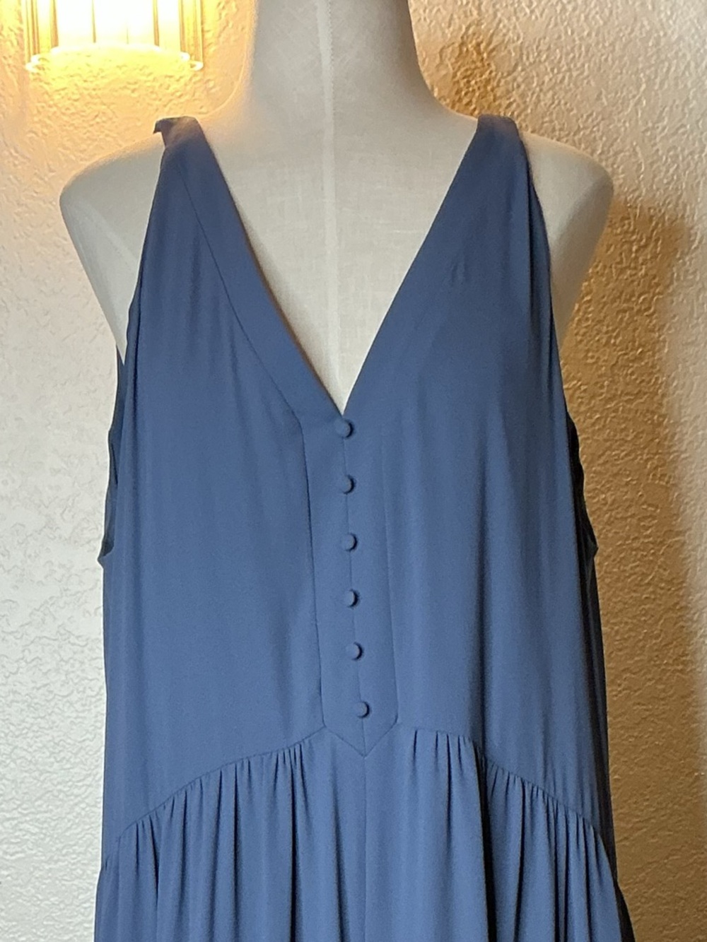 BCBGMaxAzria Slate Blue Sleeveless V-Neck Tiered Maxi Dress/pants.